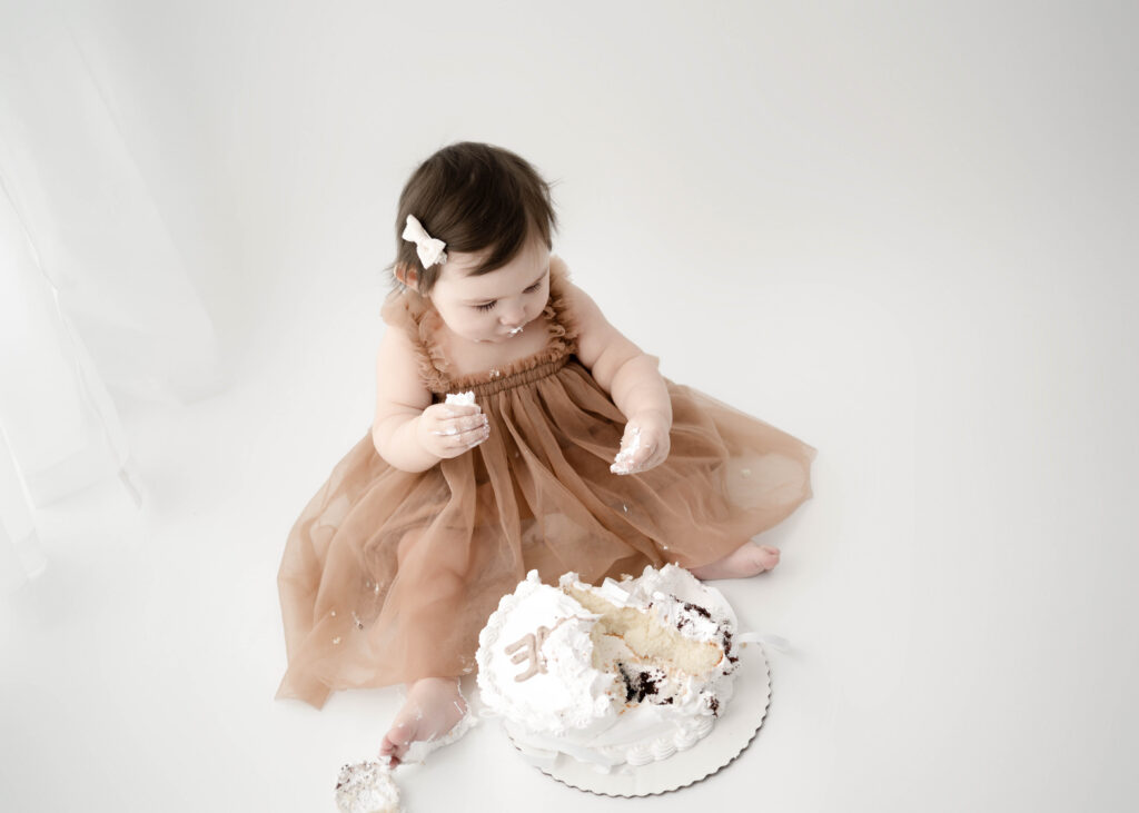 Waunakee     cake smash session